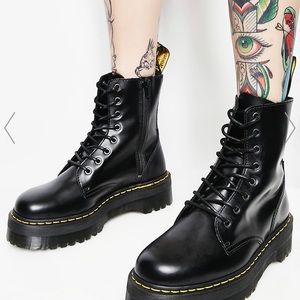 Dr. Martens Jadon 8 Eye Boots